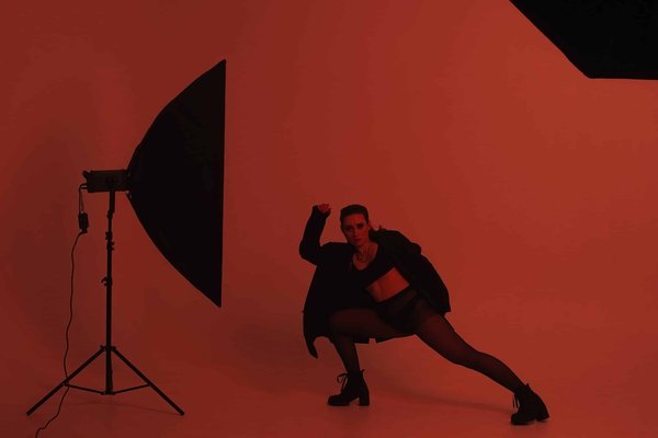 Guide pour choisir des blouses à imprimés audacieux pour des réunions professionnelles